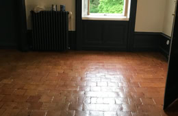 Décapage de tomettes en terre cuite à Lyon