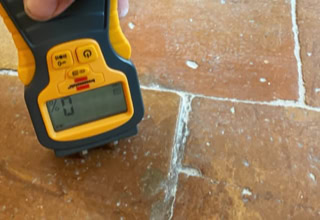 Services de ponçage et de cristallisation de marbre