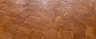 Décapage tomettes en terre cuite auvergne rhone alpes