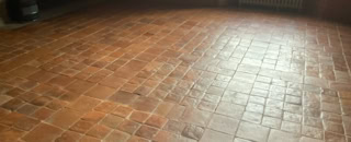 Décapage tomettes en terre cuite auvergne rhone alpes