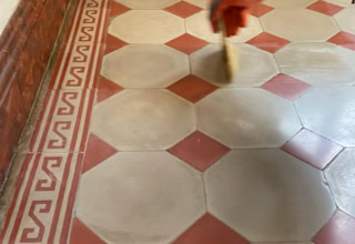 Services de ponçage et de cristallisation de marbre