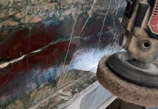 Services de ponçage et de cristallisation de marbre