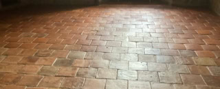 Décapage tomettes en terre cuite auvergne rhone alpes