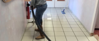 decaper carrelage en gres cerame