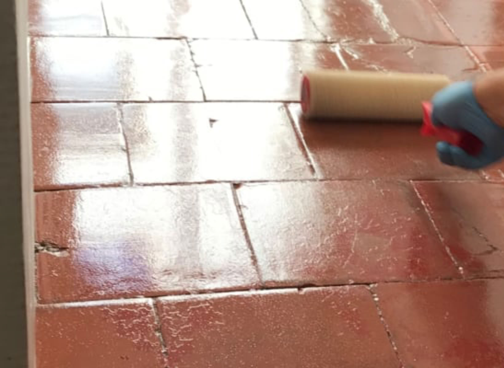 Décapage de tomettes en terre cuite à Lyon