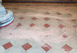 Services de ponçage et de cristallisation de marbre