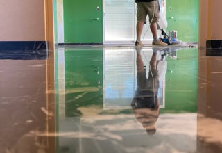 Services de ponçage et de cristallisation de marbre